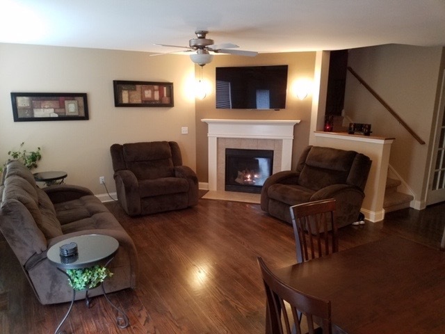 Foto del edificio - 2053 Summerfield Ln