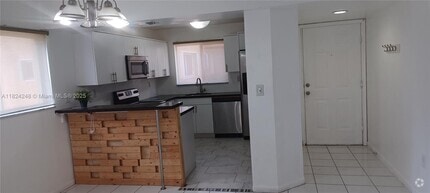 Building Photo - 14905 SW 80th St