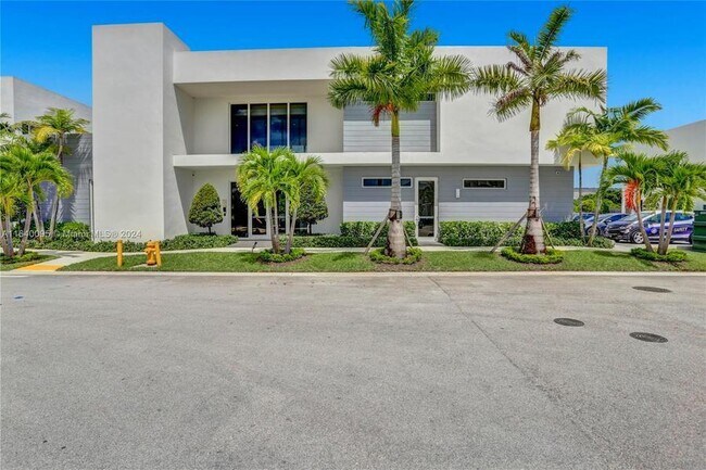 Building Photo - 10271 NW 72nd St