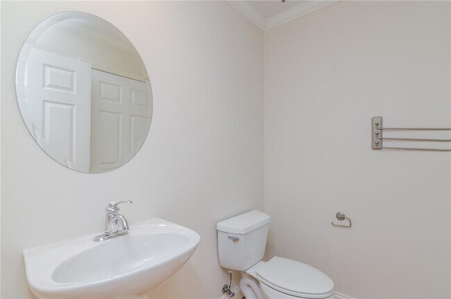 Building Photo - 50 Biscayne Dr NW