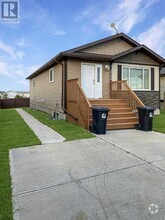 Building Photo - 11207 98 St