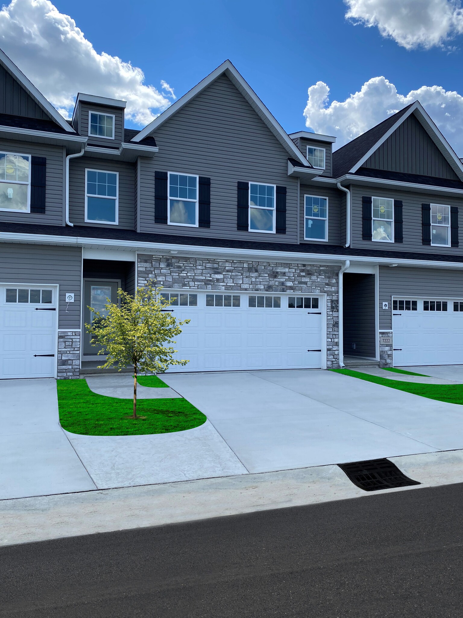 Harbor Town Townhomes – photo 2