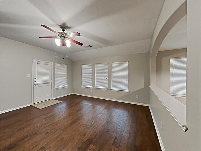 Building Photo - 10818 Harston Dr