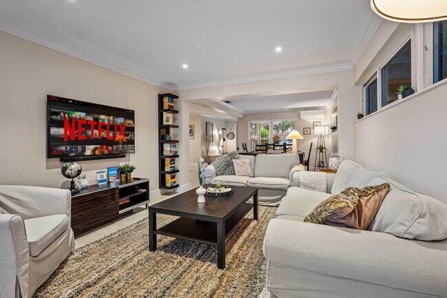 Foto del edificio - 720 SE 5th Ave