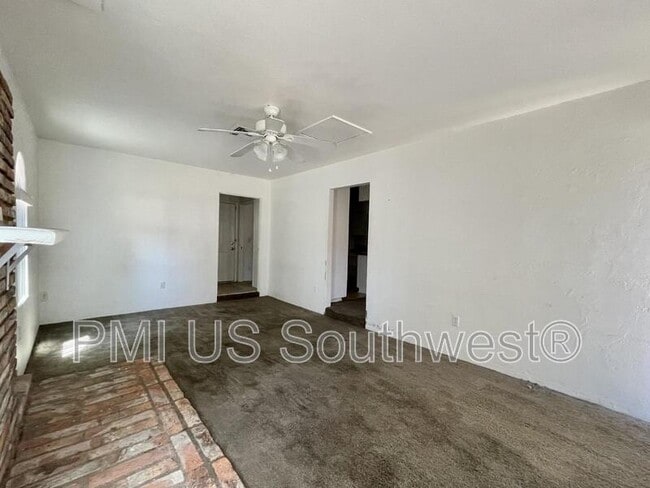 Building Photo - 1435 Bryan Dr