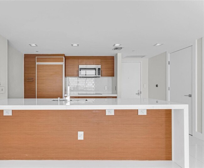 Foto del edificio - 50 Biscayne Blvd