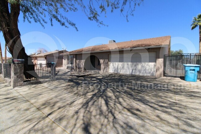 Building Photo - 2728 W Villa Rita Dr
