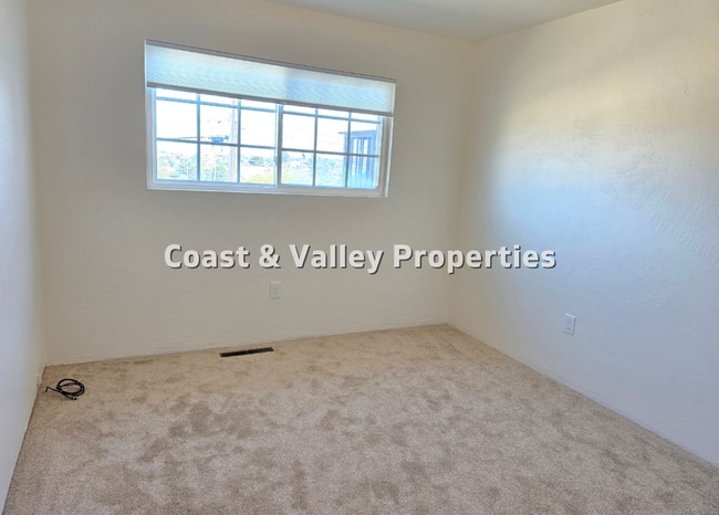 Building Photo - Beautiful Seaside Home for RENT!!!