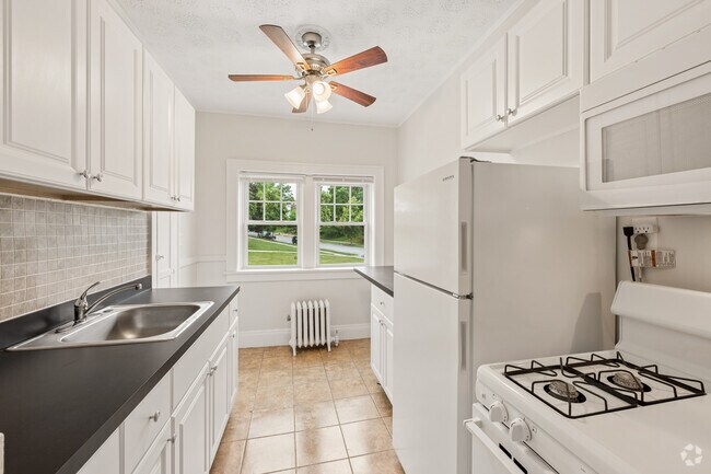 1 dormitorio, 1 baño - 600 pies cuadrados - Cocina - Waterbury Apartments