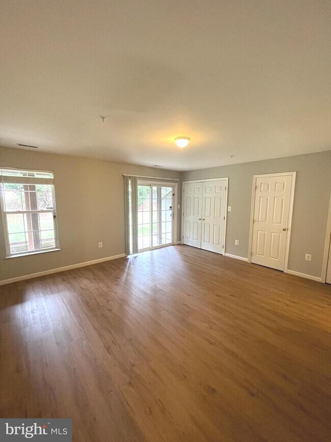 Foto del edificio - 5711 Goldfinch Ct