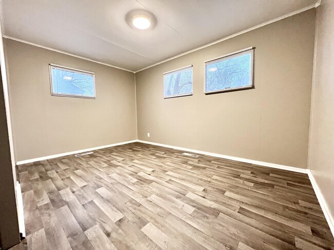 Foto del edificio - 4035 Vinton St