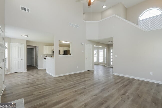 Building Photo - 550 Ransom Way