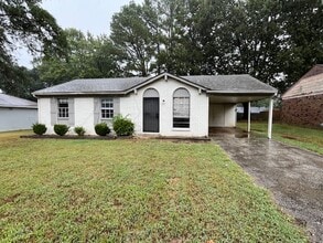 Building Photo - 6780 Pinehurst Rd