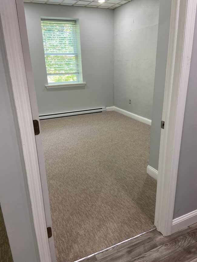 Building Photo - 15 LLC-23 Elm St