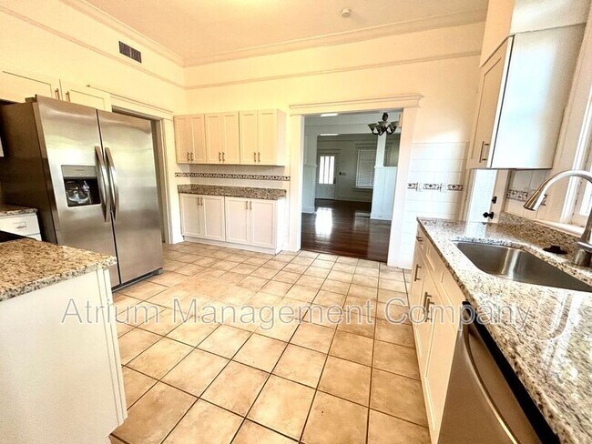Foto del edificio - 5309 Seminole Ave