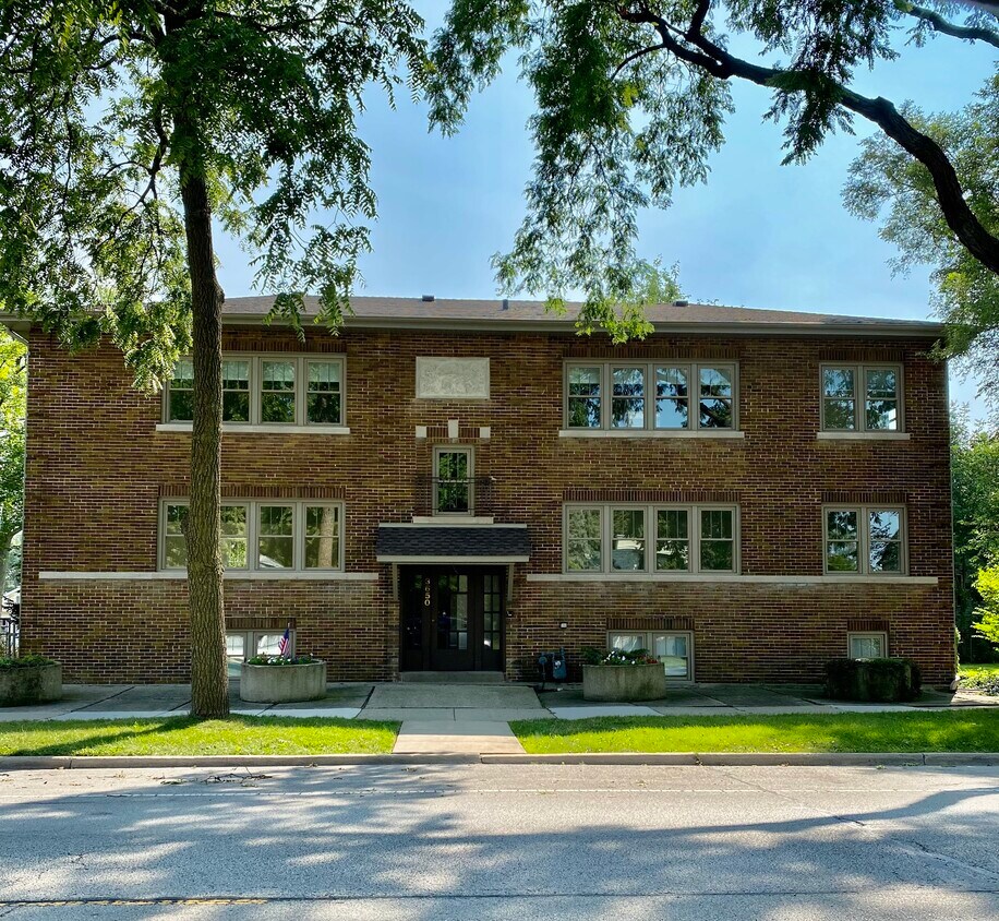 Primary Photo - 3650 Grand Blvd