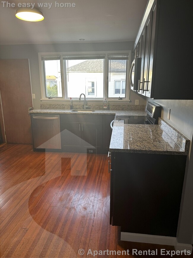 Foto del edificio - 62-64 Billings Ave Unit #2
