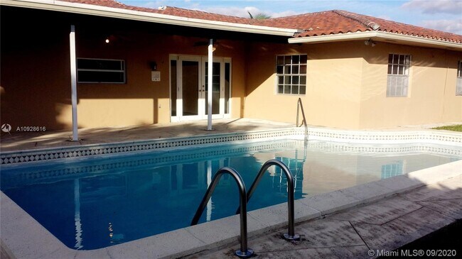 Foto del edificio - 11840 SW 25th Ter