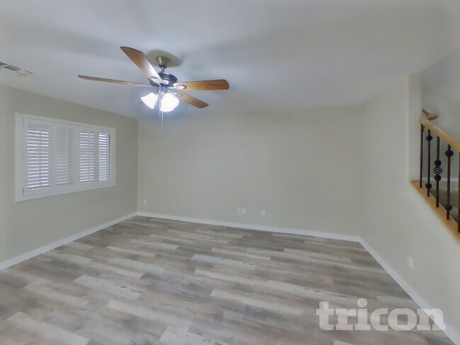 Foto del edificio - 10733 W Taft St