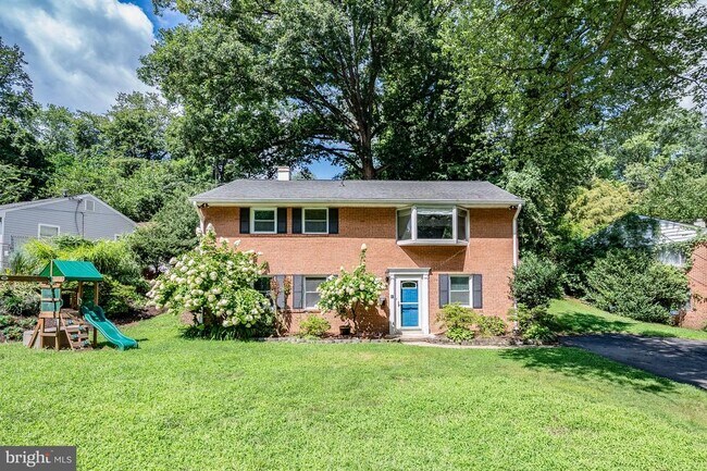 Building Photo - 6508 Berkshire Dr