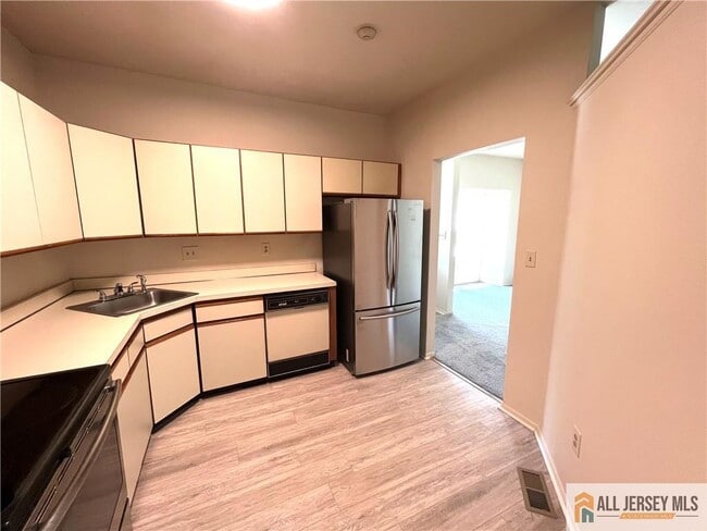 Foto del edificio - 1 Melborn Dr