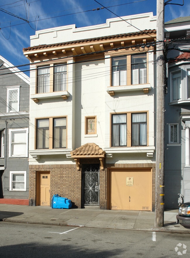 Building Photo - 425 2nd Ave