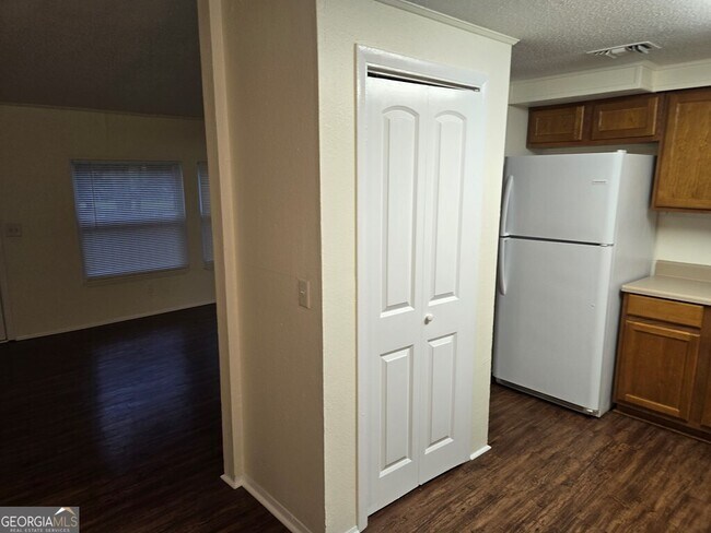 Foto del edificio - 443 Witherington Cir