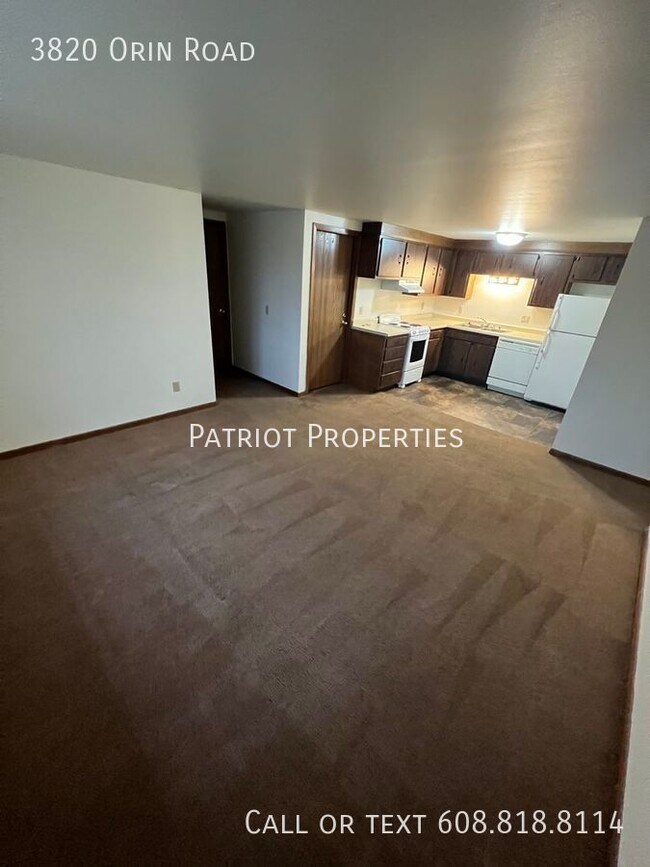 Foto del edificio - 1 bed/1 bath plus den in Madison, WI!