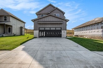 Building Photo - 15975 Kempten Crk Dr