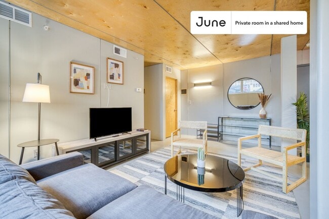 Foto del edificio - Room in Shared 6 bed/6 bath home