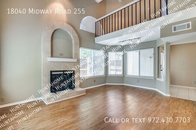 Foto del edificio - 18040 Midway Rd