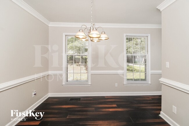 Building Photo - 5630 Poplar Hill Ct