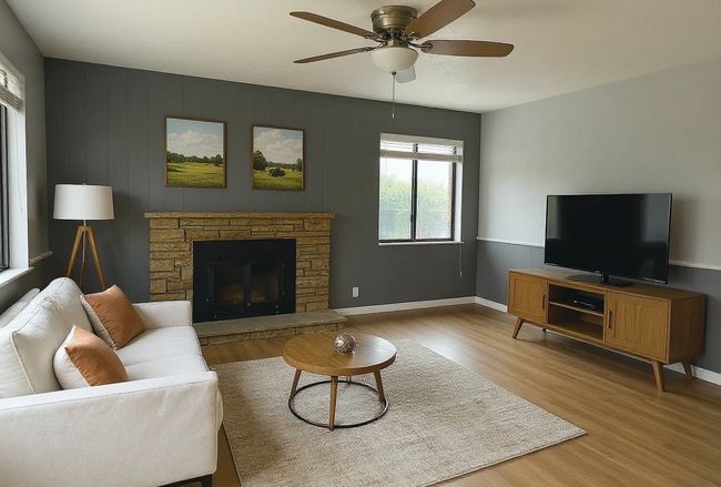 Building Photo - 3180 S Breeze Dr