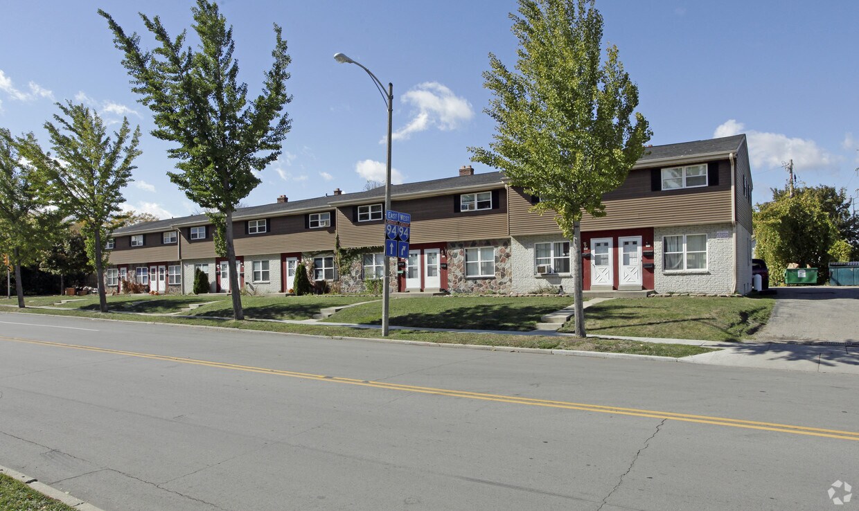 Building Photo - Midwest Apartments