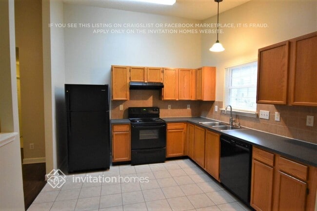 Building Photo - 2551 Captains Watch Rd NE