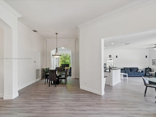 Foto del edificio - 16305 NW 15th St
