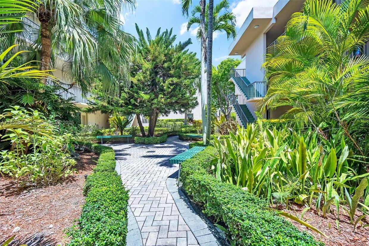 Foto principal - 10525 SW 112th Ave