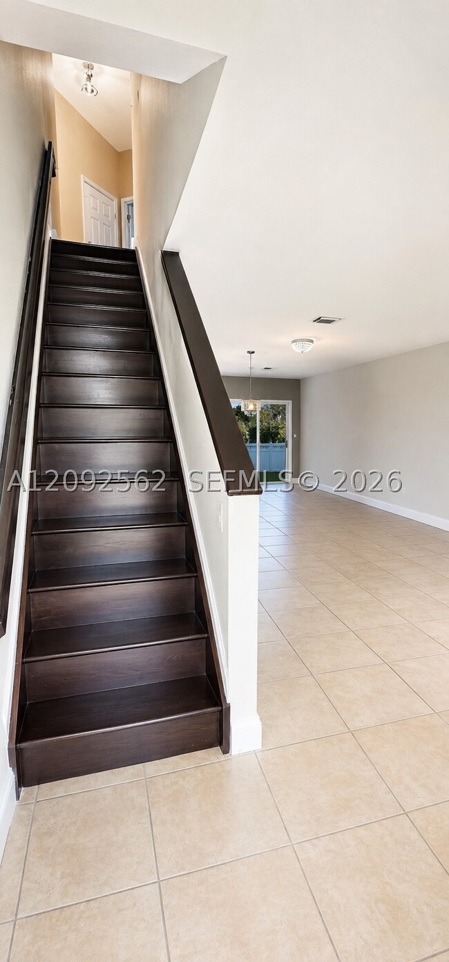 Building Photo - 20700 SW 82nd Ave