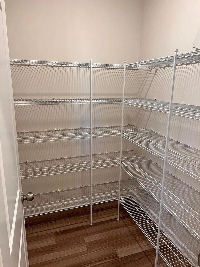 Building Photo - Room in 4 Bedroom Townhome at Lawyers Rd