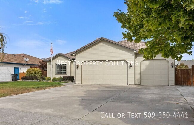 Building Photo - 318 E Tanglewood Dr