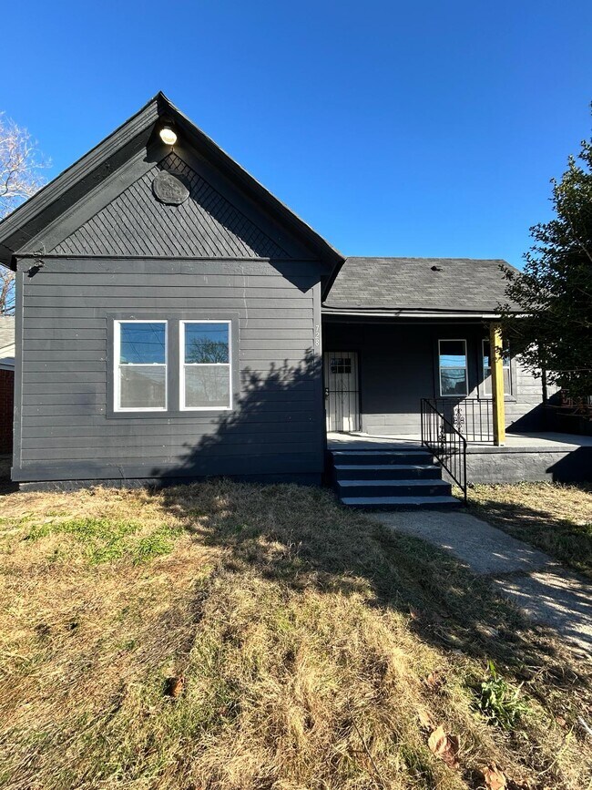 Building Photo - 728 N Manassas St