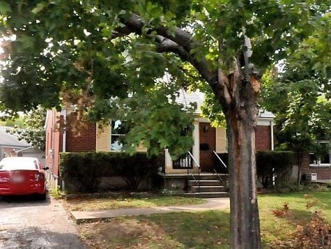 Foto principal - 4+ Bedroom Home Located Near UofL Campus