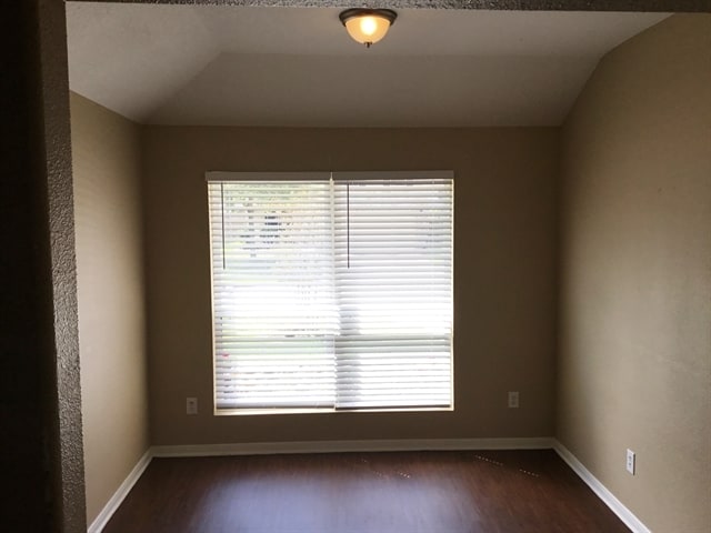 Building Photo - 15722 Youpon Valley Dr