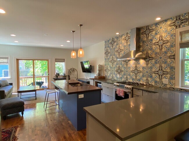 Foto del edificio - 1320 Ashland Ave