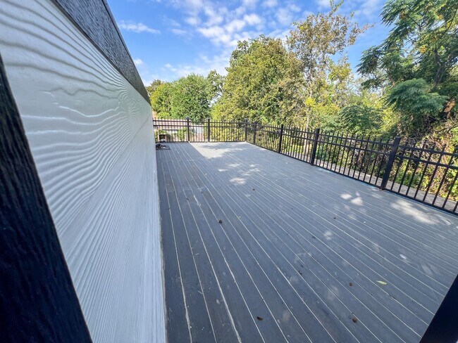 Building Photo - 4605 Orange St