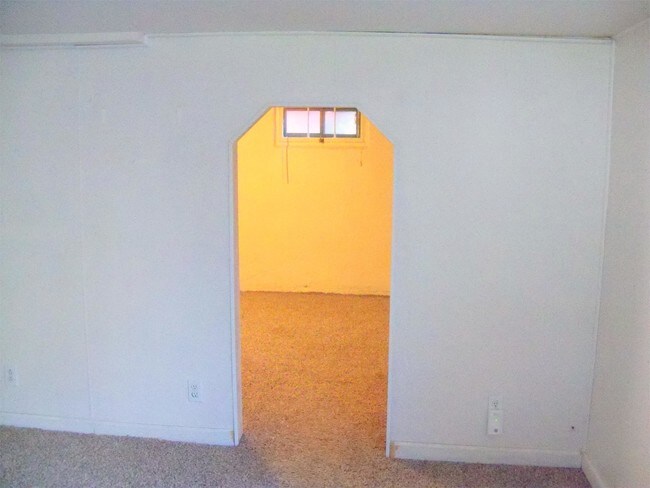 Building Photo - 1222 N 26th St