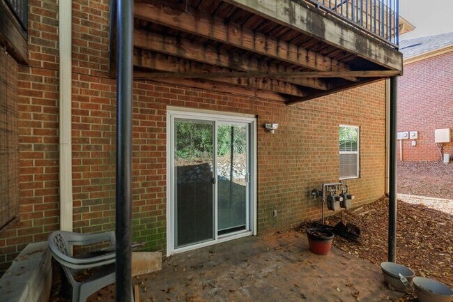 Building Photo - 1688 Prince Ave