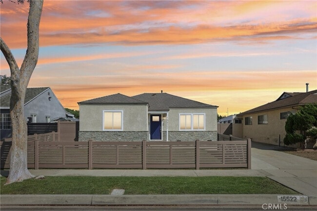 Building Photo - 15522 Faysmith Ave