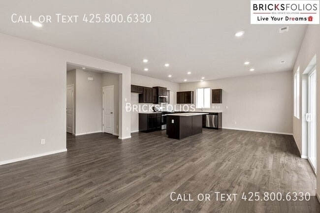 Building Photo - 1217 SW Pendleton Way
