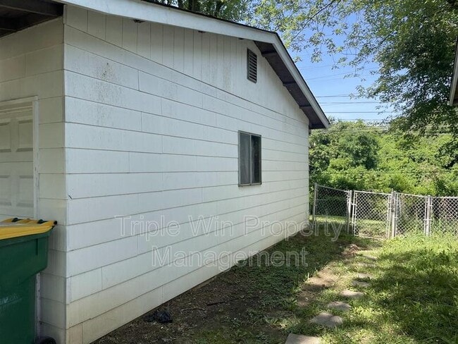 Photo - 10203 Trio Ln House